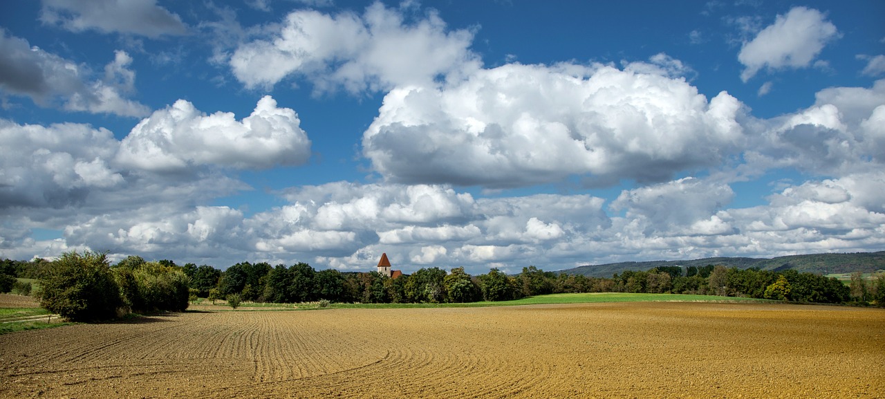 farm, land, clouds-972717.jpg